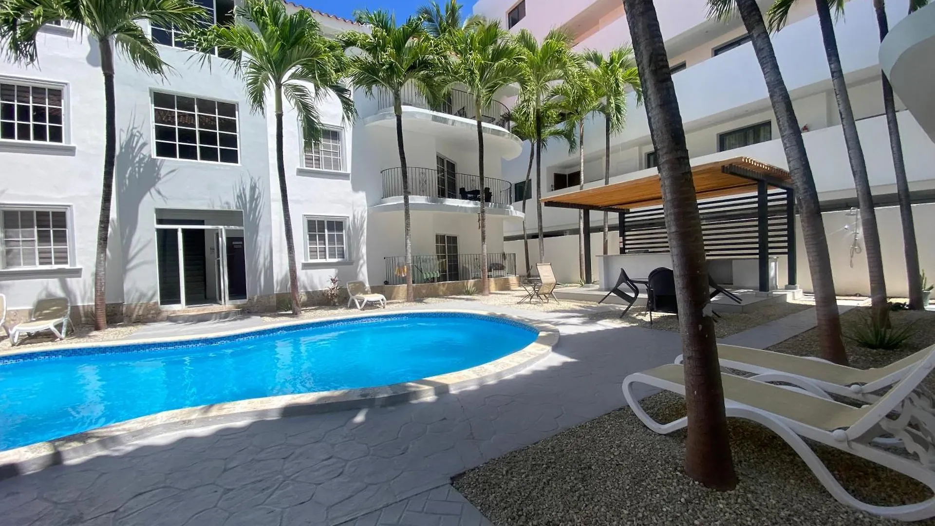Bavareto Pool Beach Los Corales Rd Punta Cana Apartment